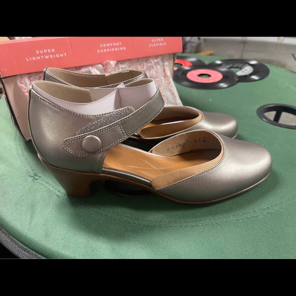 12W Silver Women's Shoes